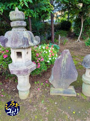 広沢観音堂の普門品供養塔.jpg